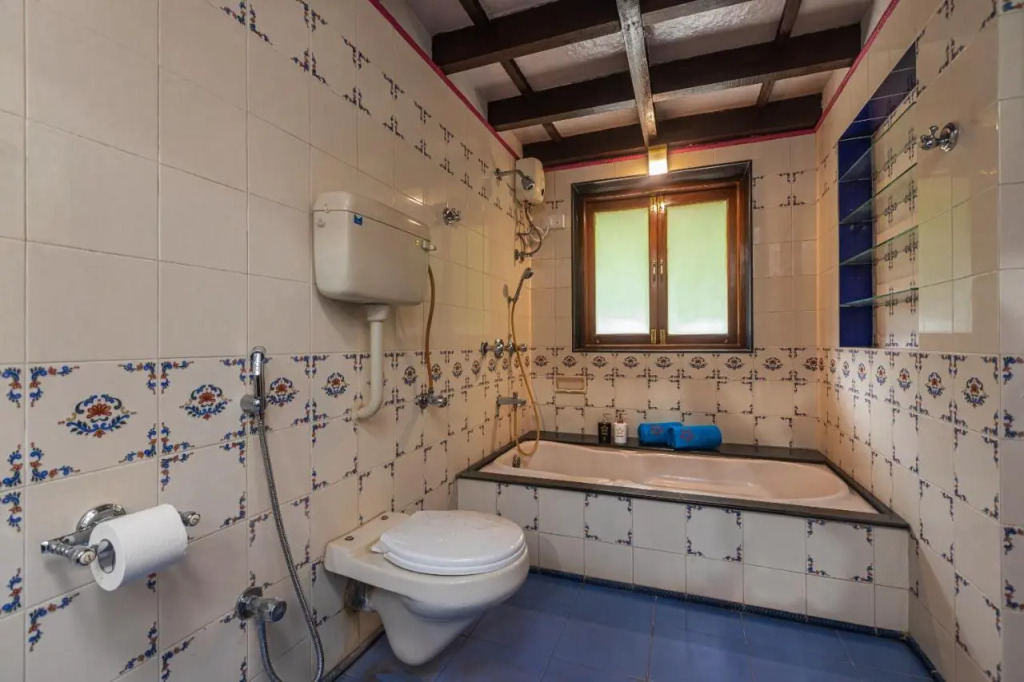 Saffronstays Alma Grove 3 BR Pet friendly with Pool & Nature View