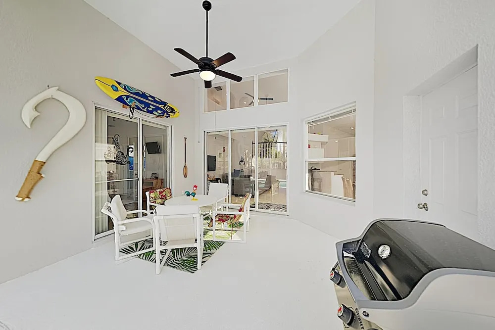 New Listing! Resort W/ Private Pool & Spa 6 Bedroom Home