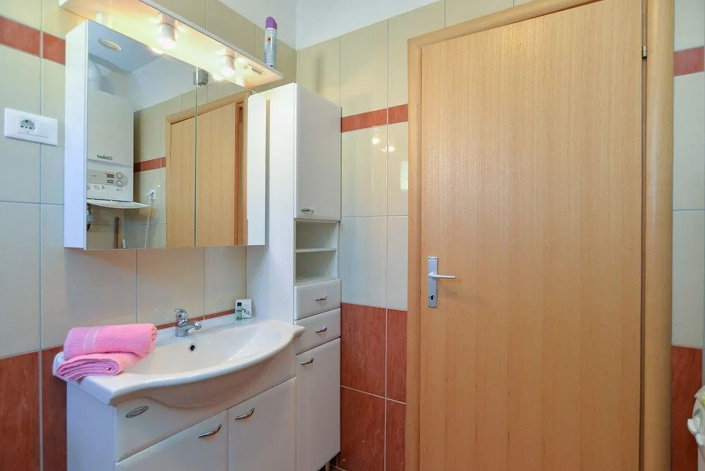Apartment 1100