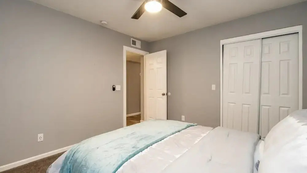 Modern Chic Old Town Scottsdale Home W/pool & Gym!