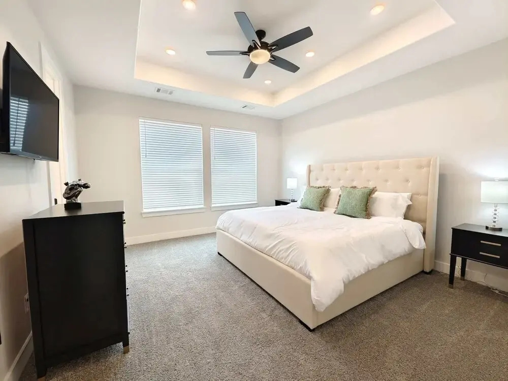 Northside Retreat Chic 3 Bdr, Pet Friendly!