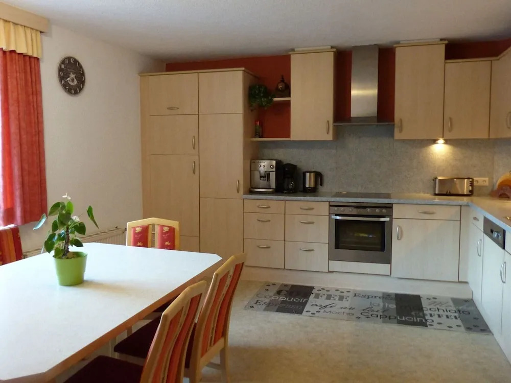 Beautiful Apartment in Otz With Garden