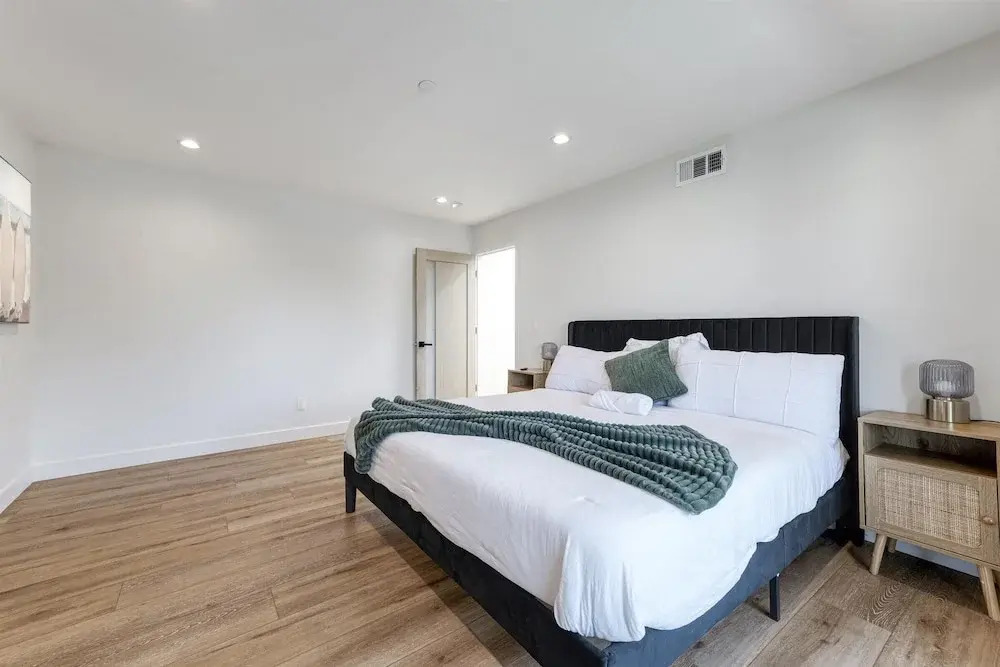 L.A Haven Georgous Townhome Garage Park