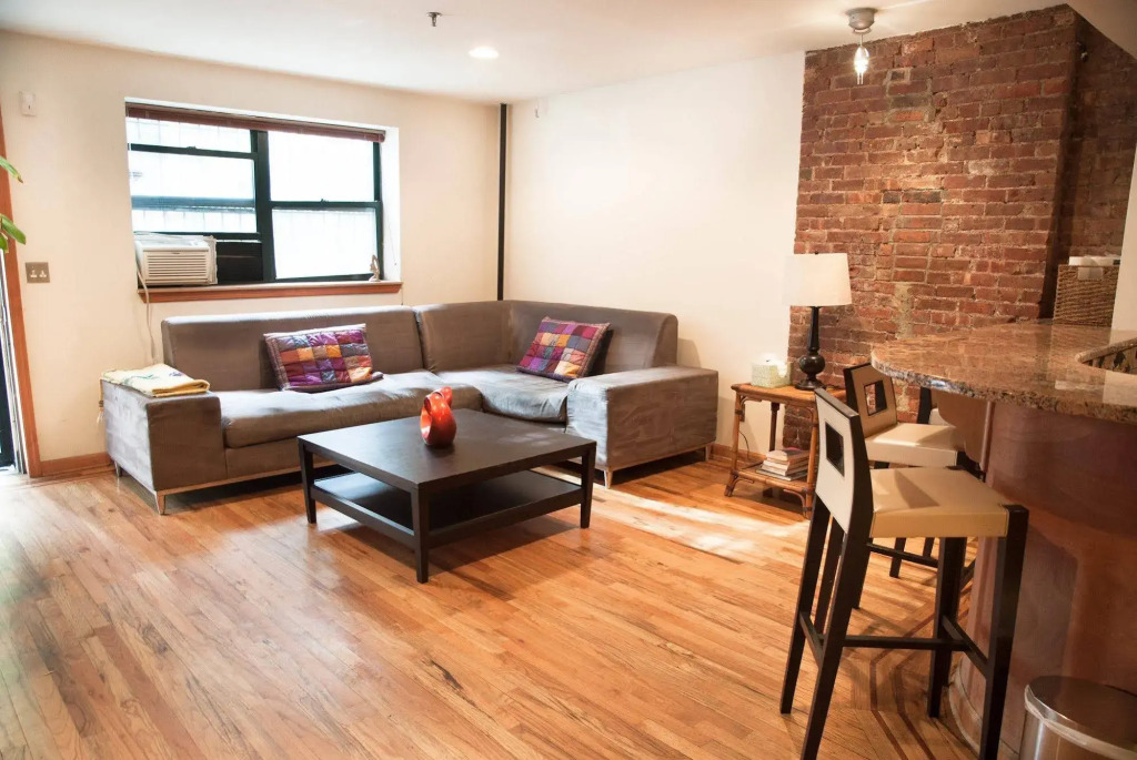 Luxury Suites Upper West Brownstone