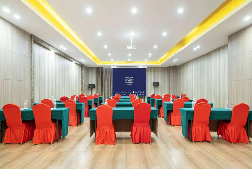 Ramada Linyi North