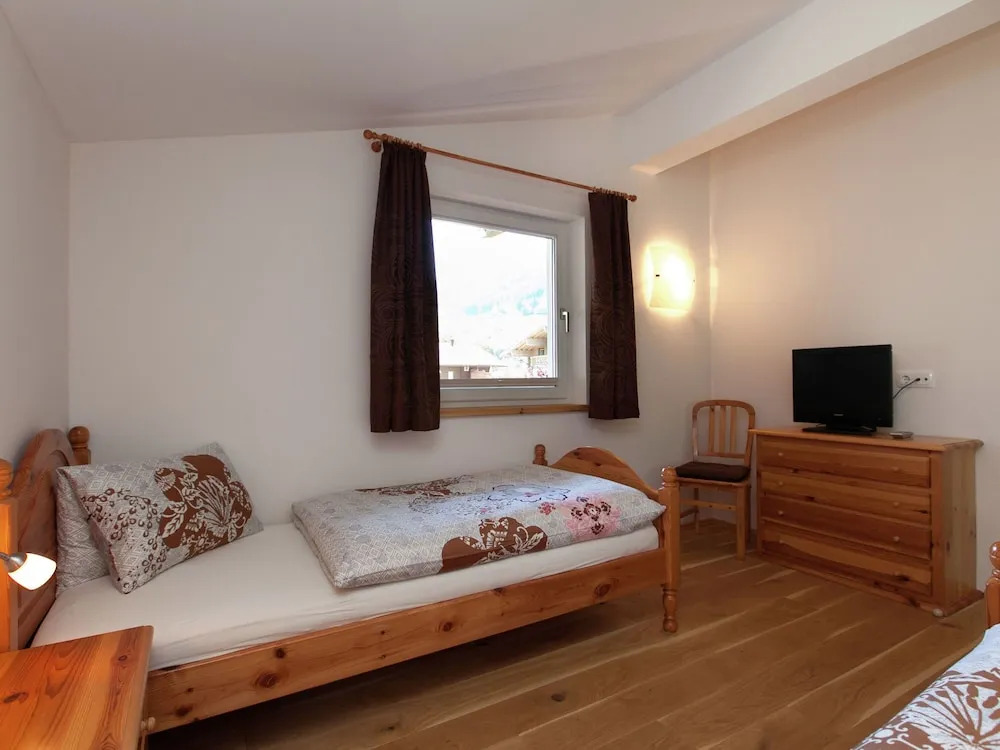 Chic Chalet near Ski Area in Bramberg am Wildkogel