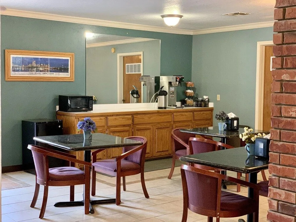 Candlelight Inn & Suites Hwy 69 near McAlester
