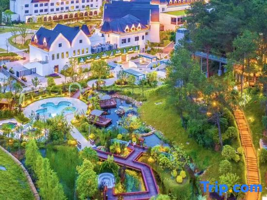 Jingshan Tianmu Hot Spring Hotel