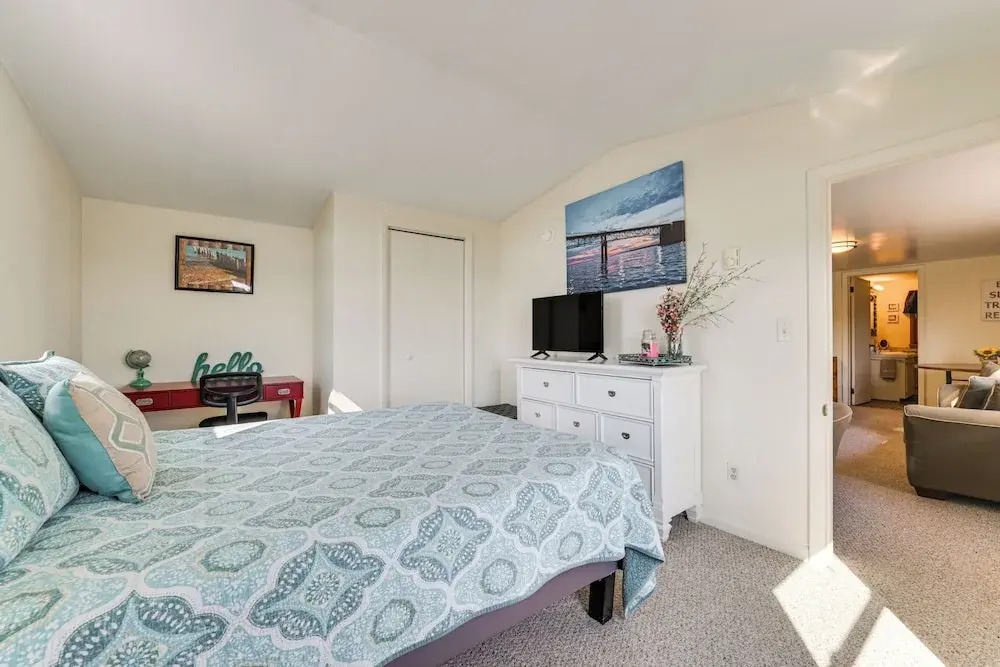 Cozy Apt < 1 Mi Near Lake Huron & Mackinac Island!