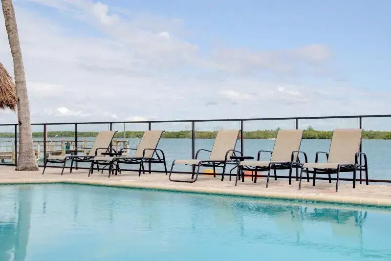 Holiday Inn Express Ft. Pierce-S HU