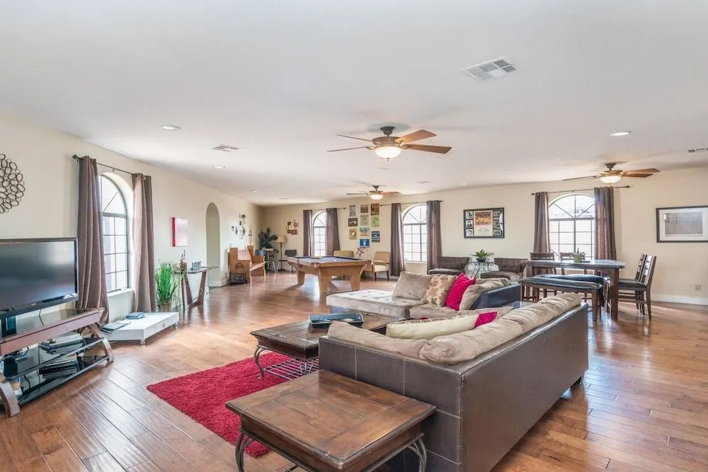 Villa Woodbury