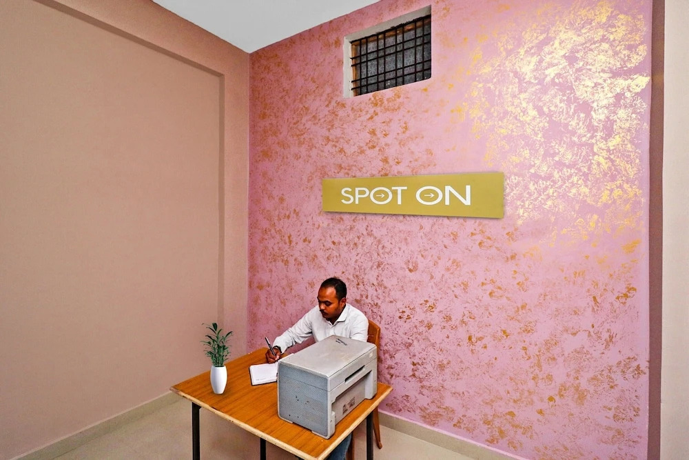 Shivram Hotel by OYO Rooms