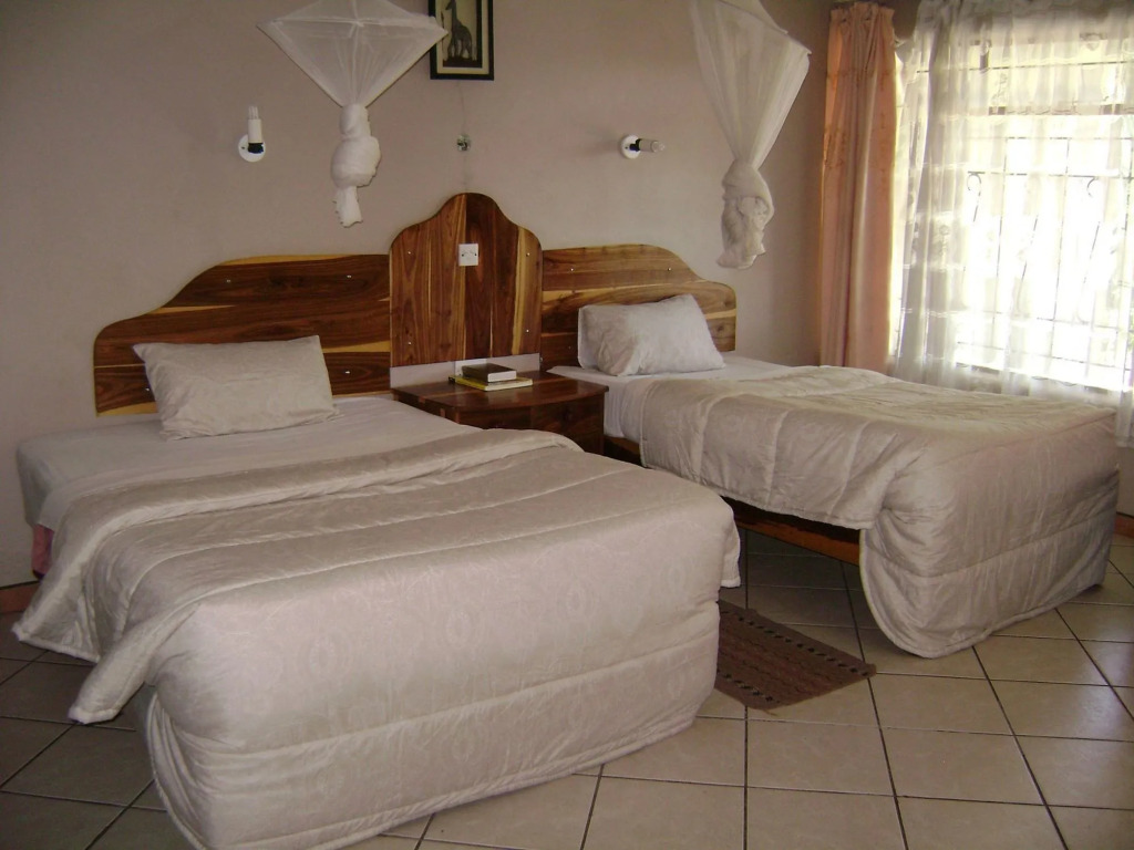 Decha Guest Lodge