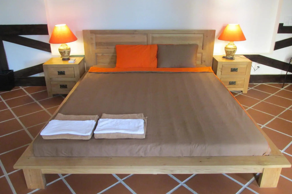 Hnam Chang Ngeh Hospitality training center, guest house, restaurant & bar