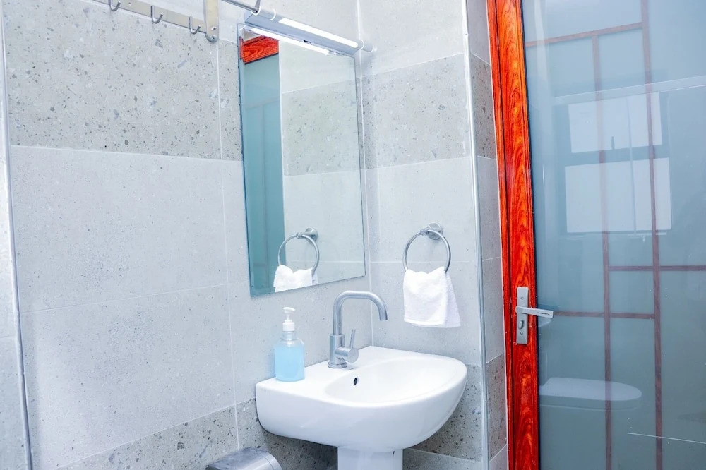 Lux Suites Kileleshwa Business Apartments