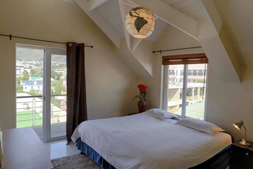 4 Bedroom Apartment With Views in Cape Town