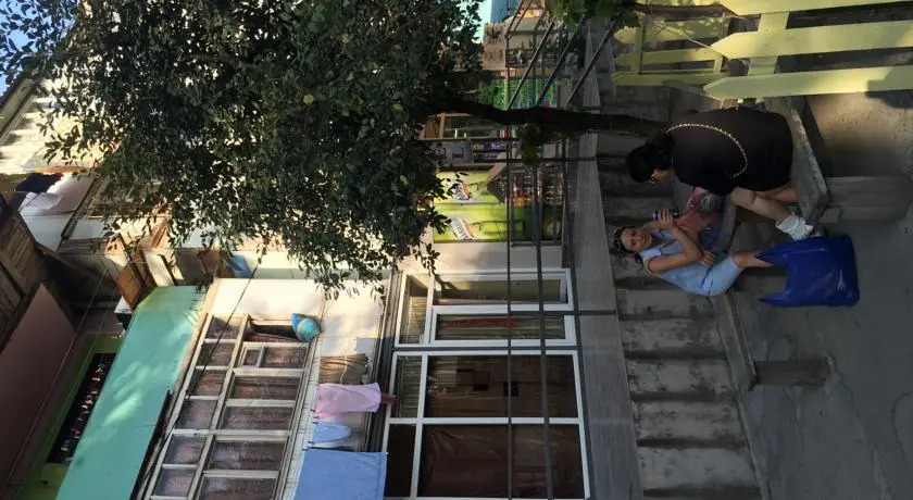 Makcim Guest House