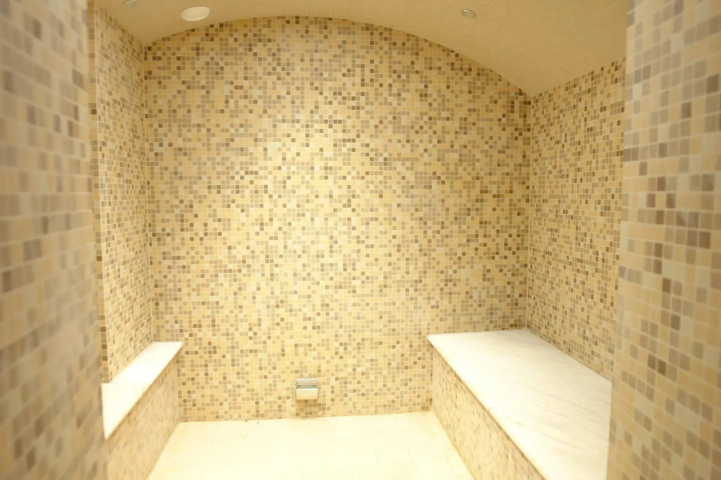 TOSS Hotel