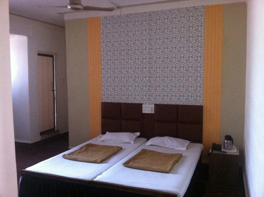 Hotel Priti International