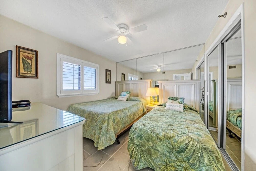 One Seagrove Place Unit 1805 2 Bedroom Condo by Redawning