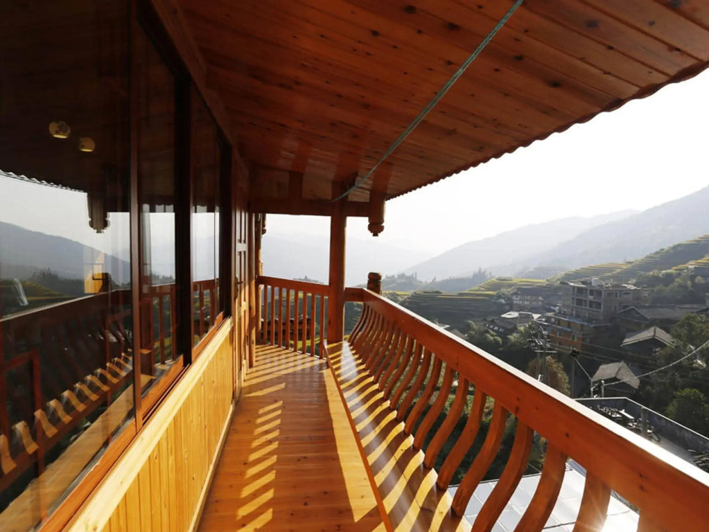 Longji One Art Hotel