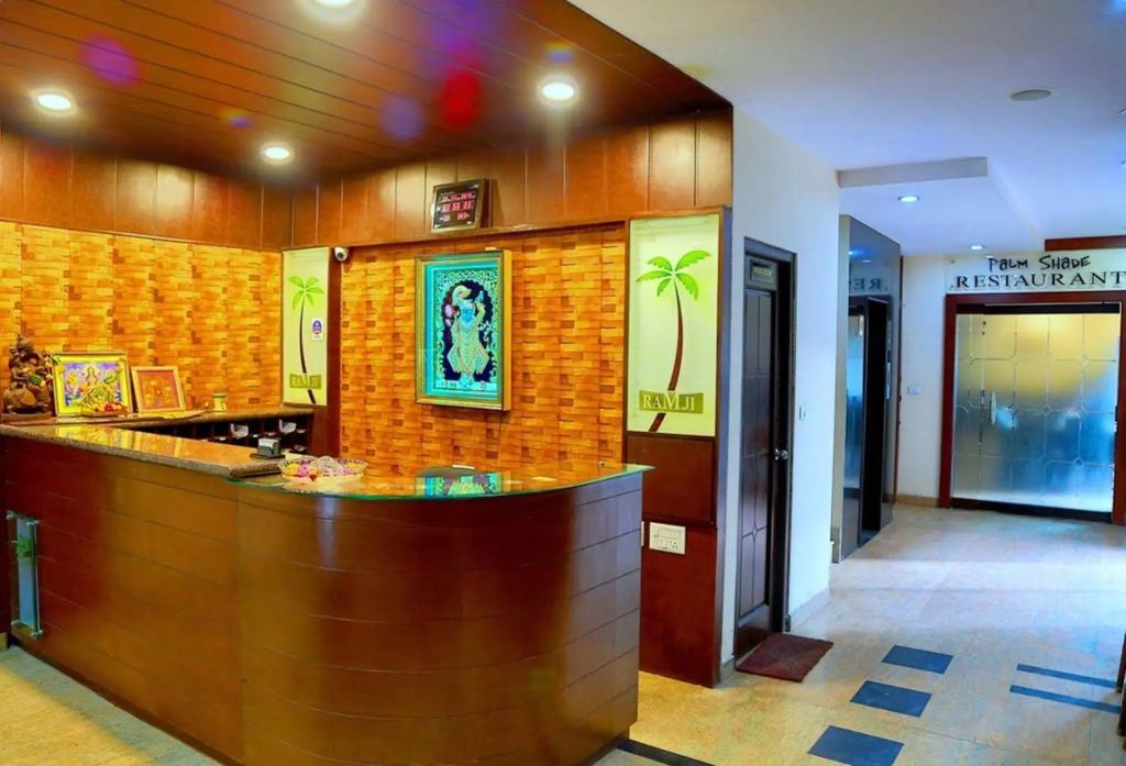 Royal Palm - Hotel Near Udaipur Railway Station