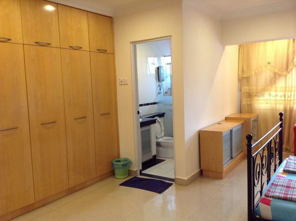 A&F Damansara Homestay