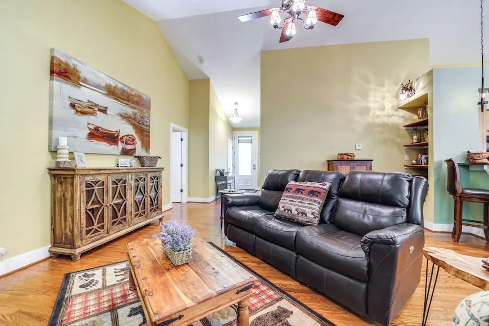 4 Mi to Lake: Tuckasegee Gem w/ Pool, Beach Access
