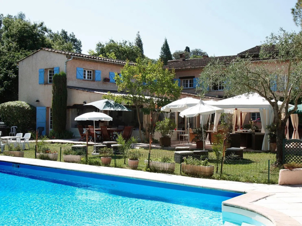 Logis Hôtels La Bastide des Golfs