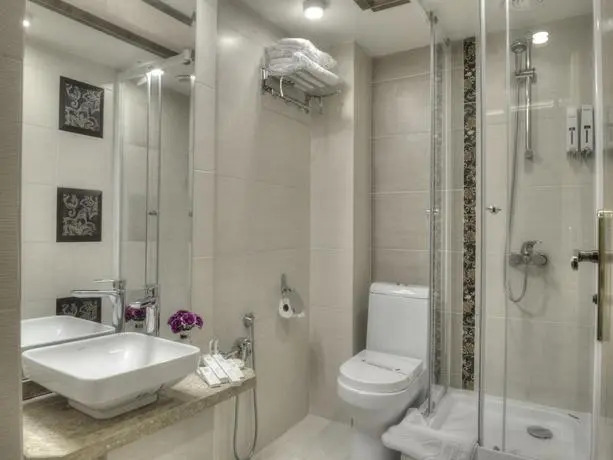 Ferdowsi International Grand Hotel