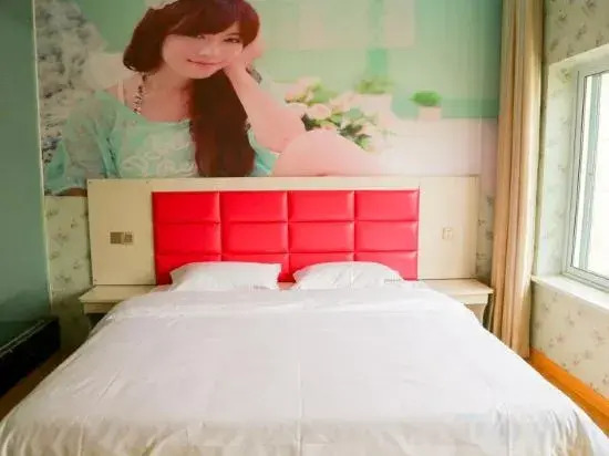 Rujia Huayi Hotel(Huanghe South Road Convention and Exhibition Center Store)