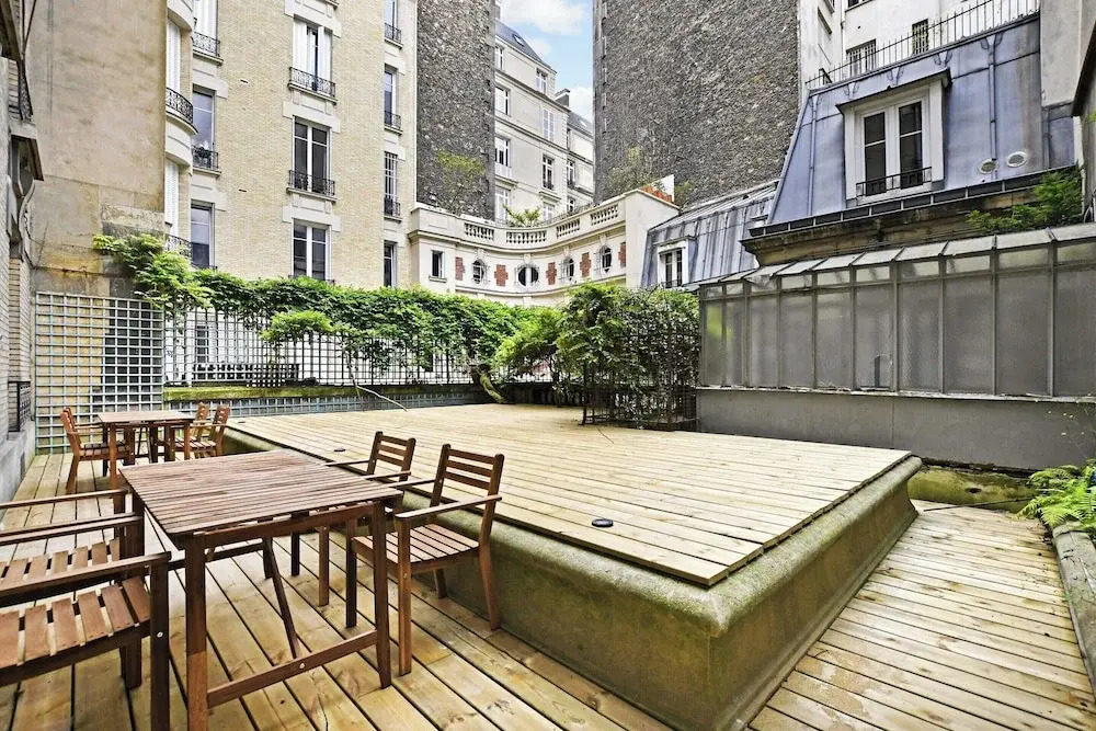 Chic Flat With Garden Terrace -4br/12p - Trocadero