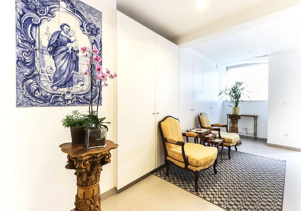 JOIVY Polished 1BR Apt, close by Avenida da Liberdade
