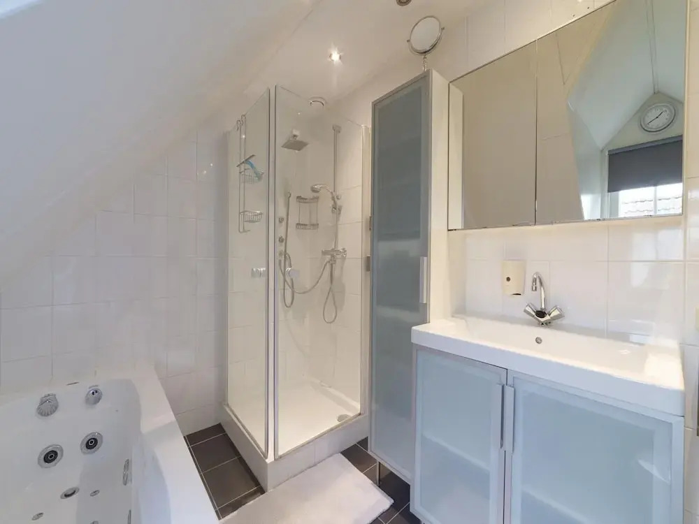 Zeeland Retreat; Sauna and Seaside Charm