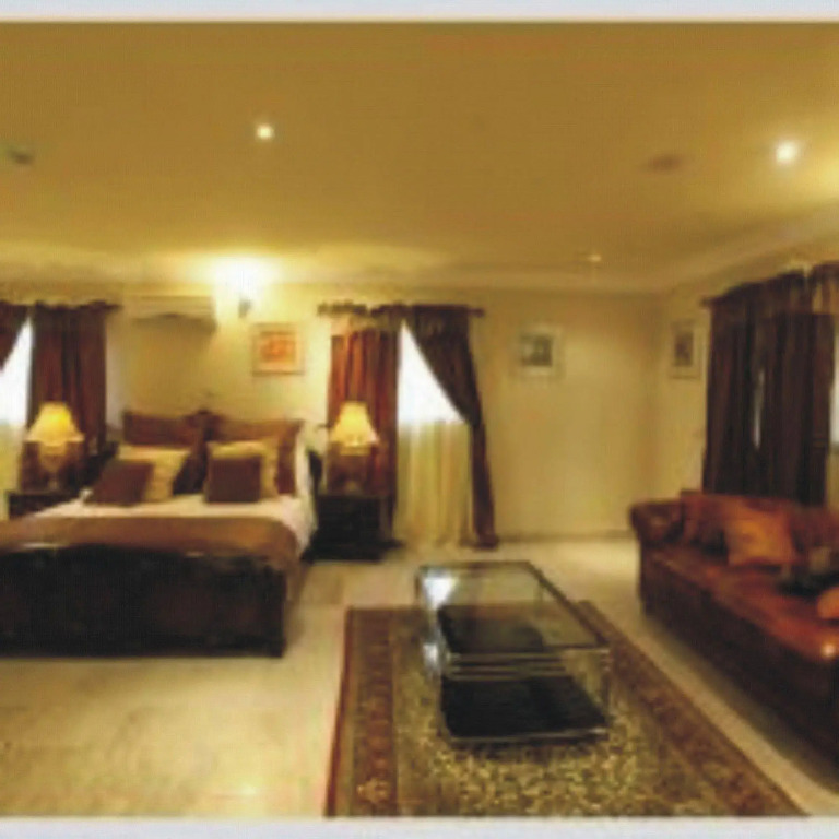 Apartment Royale Hotel and Suite