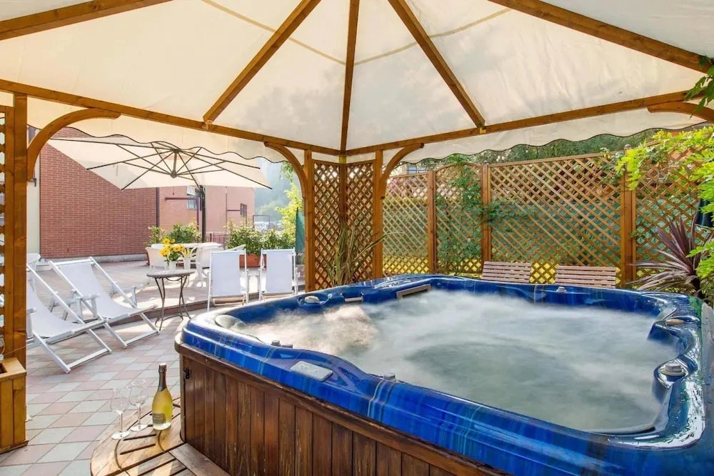 Barchi Resort - Apartments Suites - Villa Venezia - Attic Villa Venezia