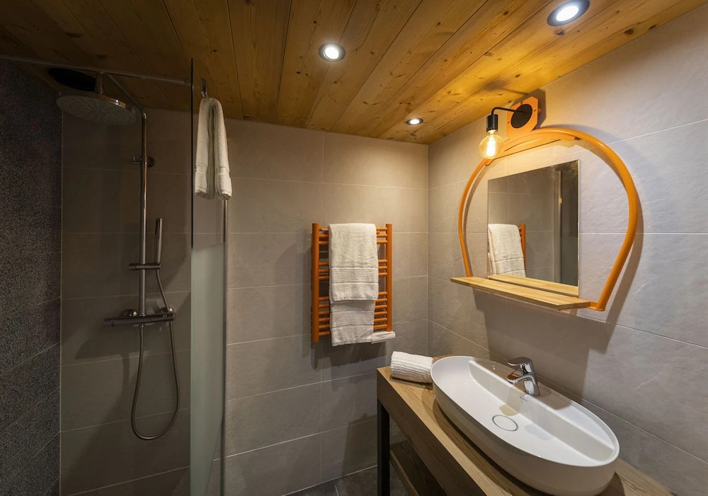 Hotel Base Camp Lodge