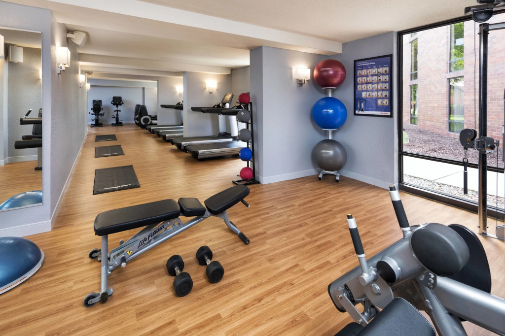 Delta Hotels by Marriott Minneapolis Northeast