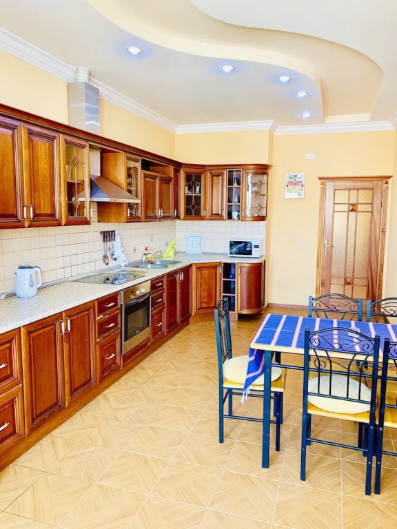 Cosy Apartment with 3BDR & 2 BTH