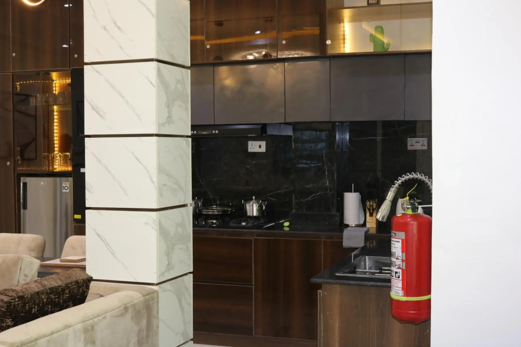 Excellent 2 bed apartment in Lekki Phase1 With SuperFast Wi-fi & 247 Power