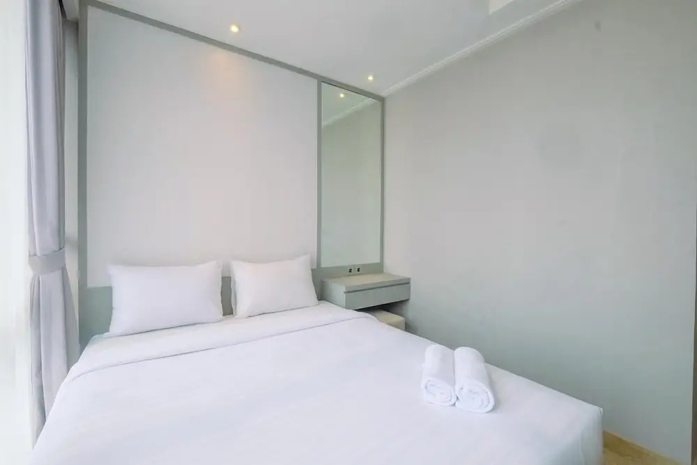 Elegant And Comfy 2Br At Menteng Park Apartment