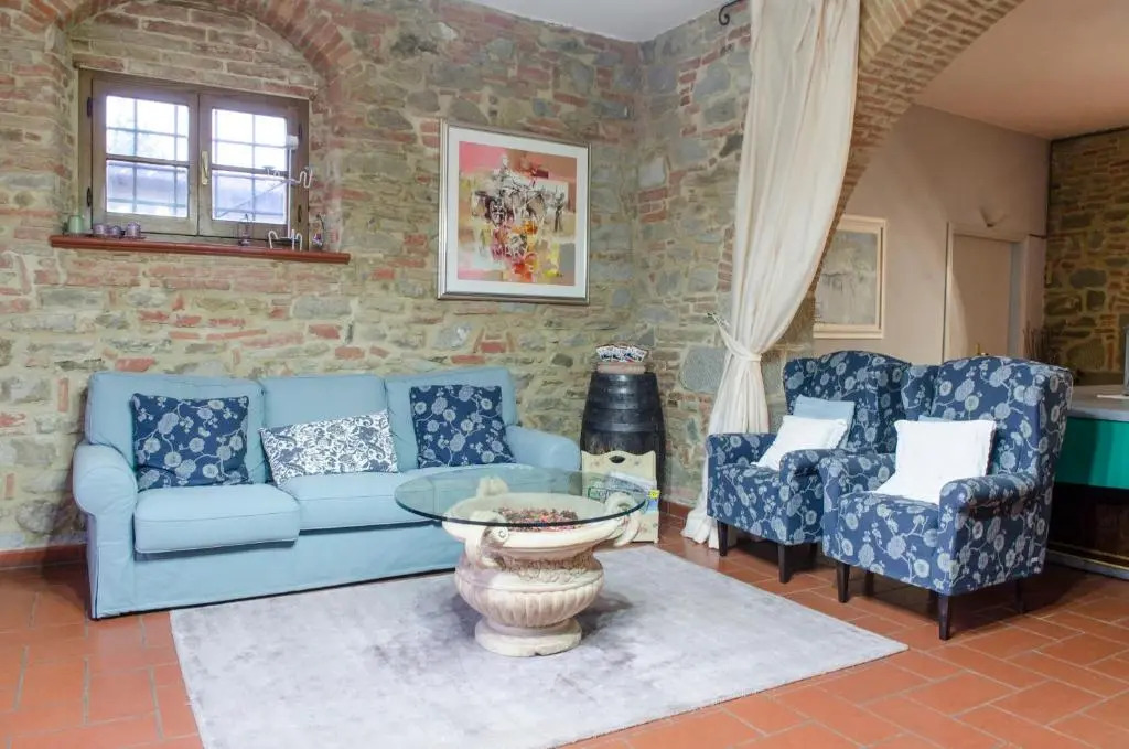 The Estate 1760 - Holiday in Cortona