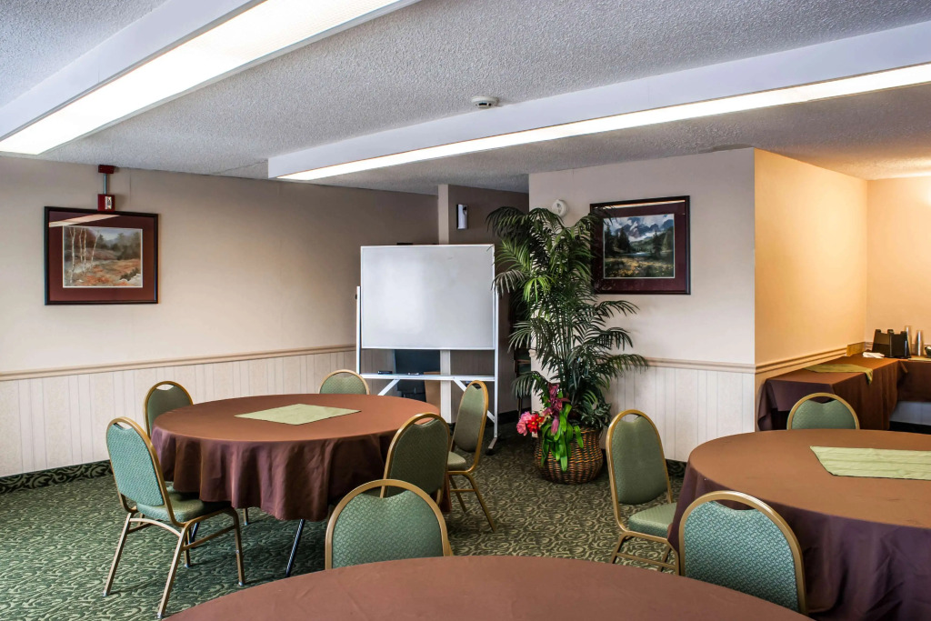 SureStay Hotel by Best Western SeaTac Airport North