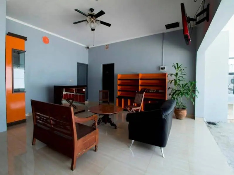 RedDoorz @ Benda Atas