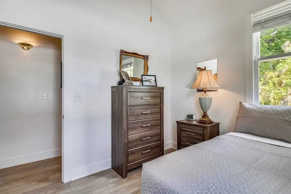 Land Of Love by Avantstay Pets Allowed! Shared Pool! Great Location! Month Long Stays Only