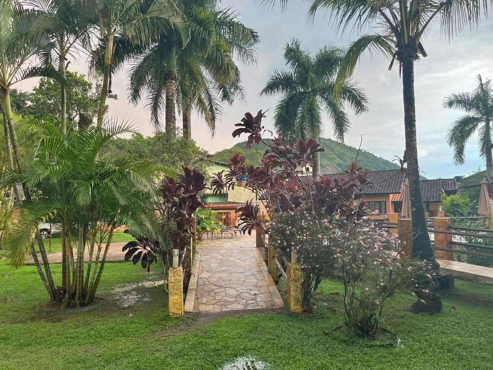 Camburi Chalés