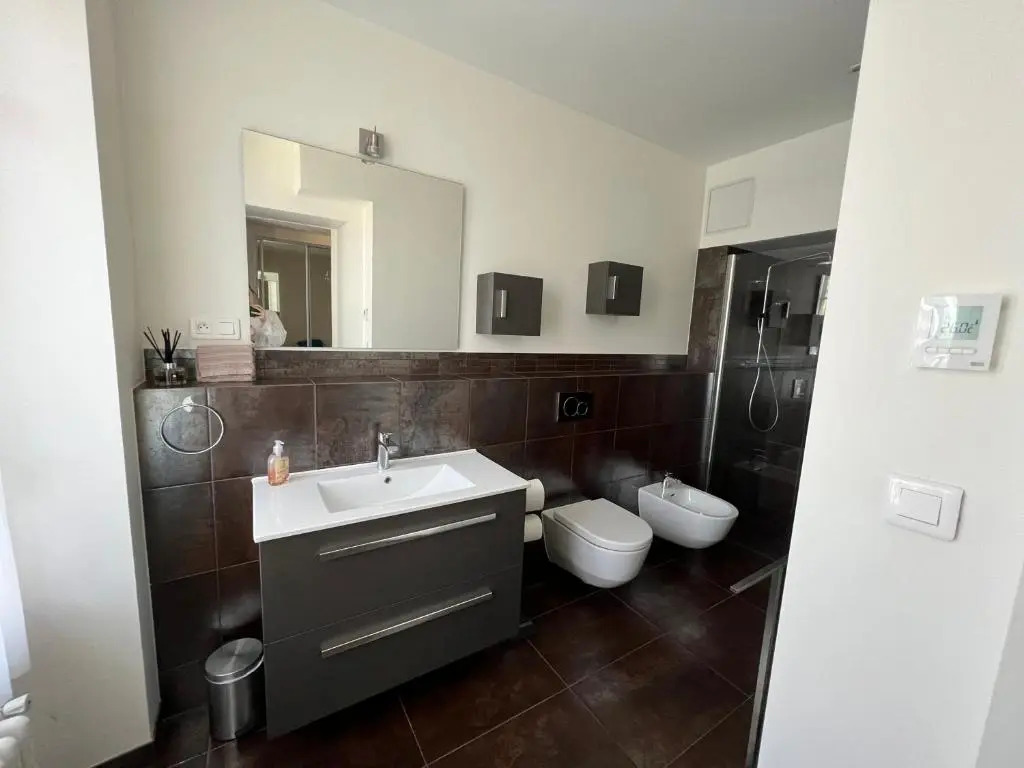 onlysaintg - Apartment Bernadette Spacious 4 bedrooms Great views, 120 m2 Only 500m from the centre and ski lift GREAT YEAR ROUND