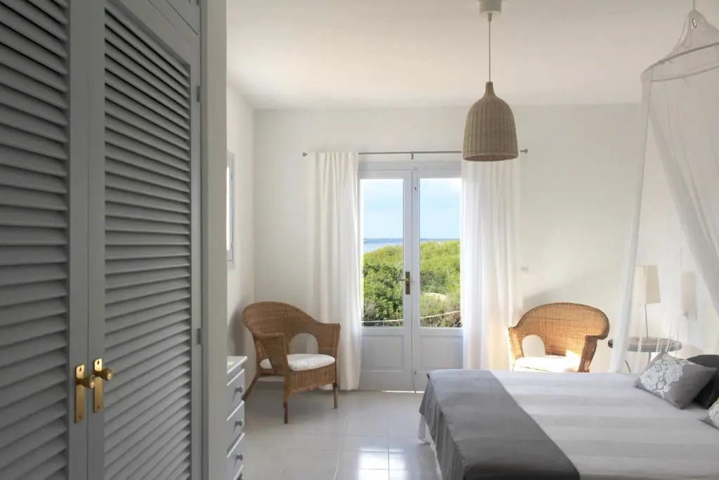 Voga Mari - Astbury Formentera