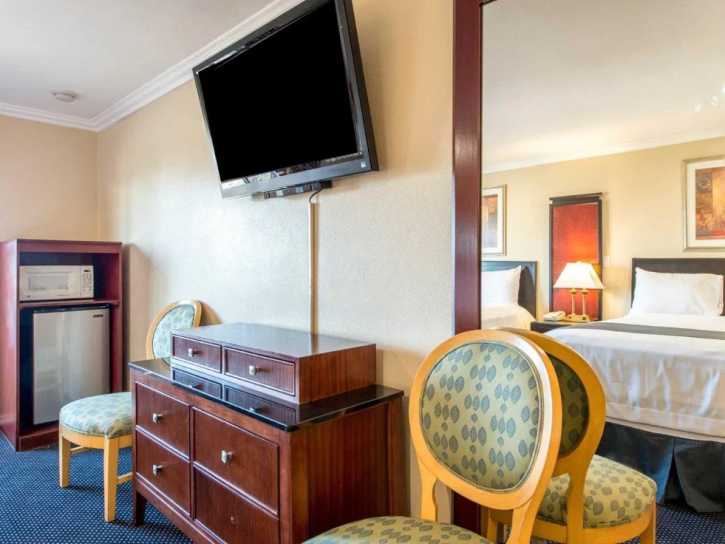 Rodeway Inn Encino