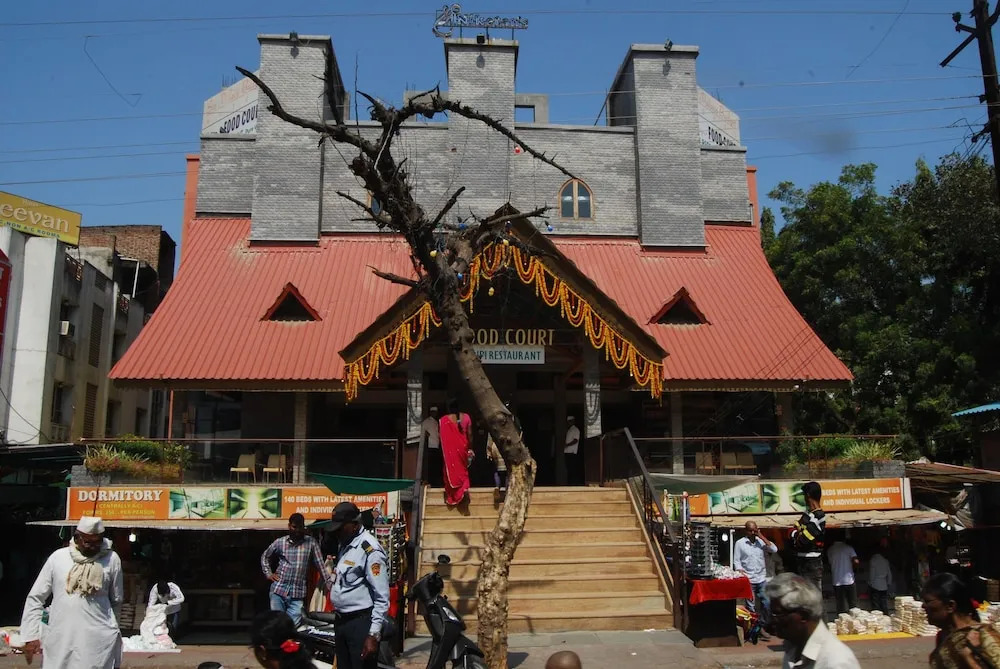 Sai Palace Budget Hotel